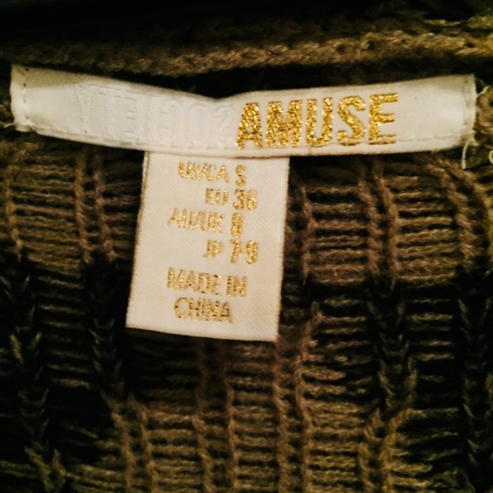 Patterned Sweater - Picture 3 of 4